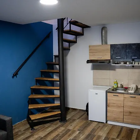 Διαμέρισμα Away From With Private Parking *