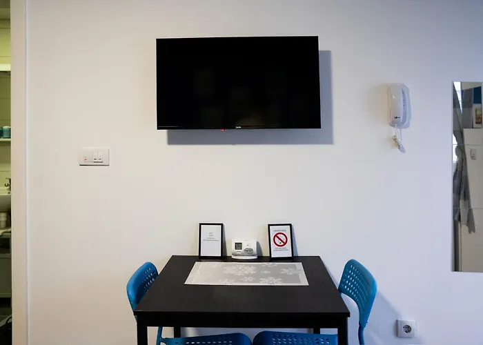 Daire Away From With Private Parking