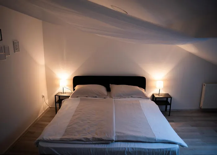 Away From With Private Parking Daire *