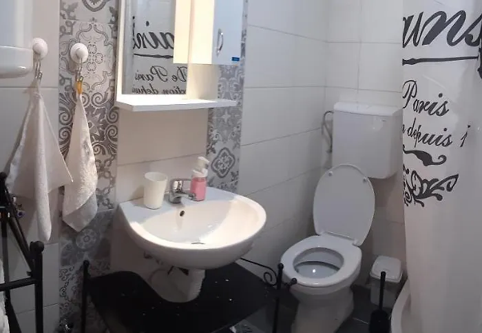 Away From With Private Parking Daire